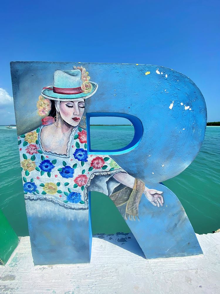 Détail du panneau de la ville de Rio Lagartos