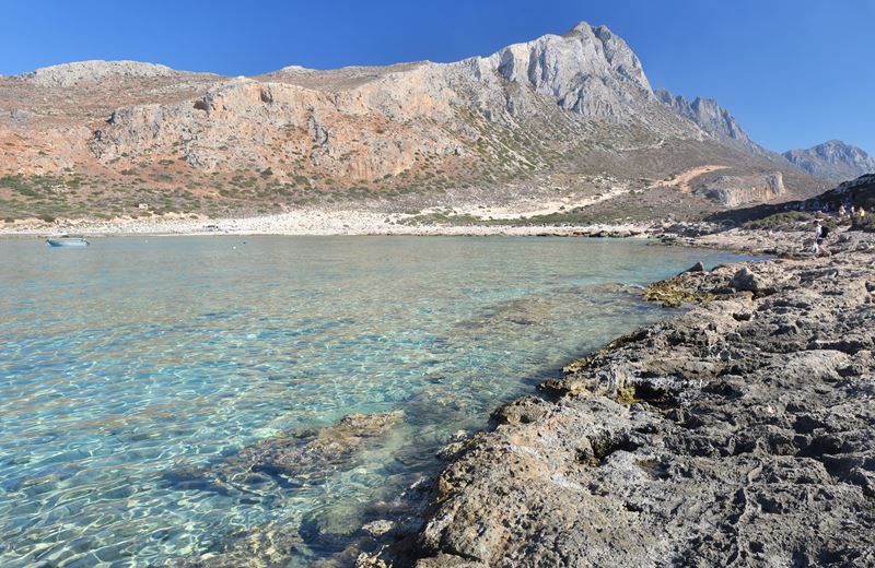 Les criques de Balos Beach, avec la montagne en arrière-plan