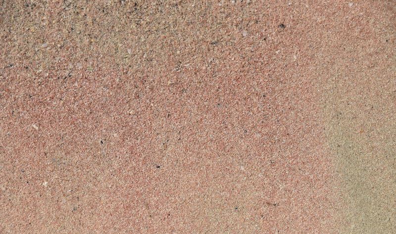 Détail du sable rose de la plage d'Elafonissi