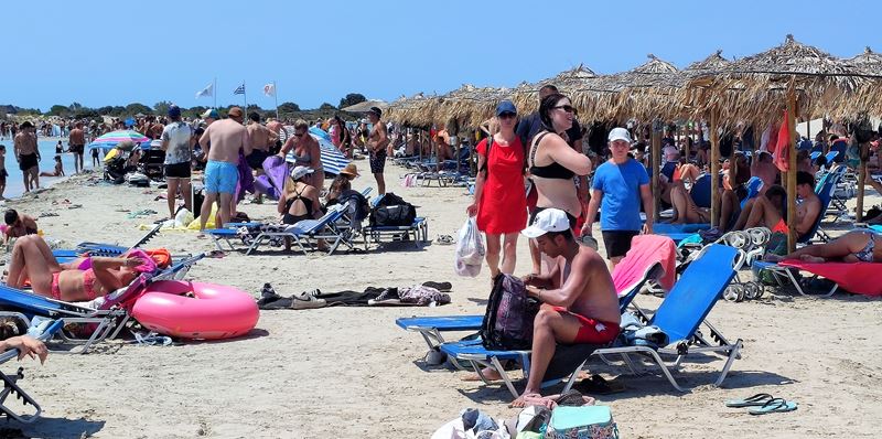 La plage bondée d'Elafonissi