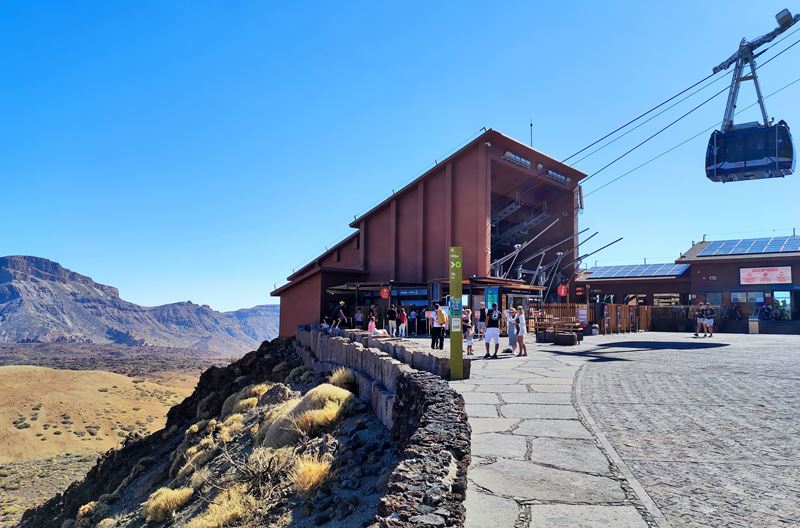 Le téléphérique au niveau de la station basse, sur les flancs du volcan Teide