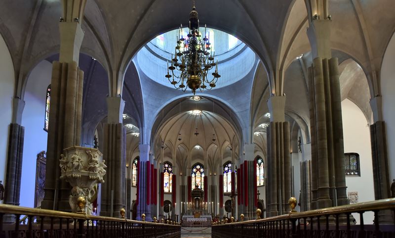La chaire en marbre de Carrare, à l'intérieur de la cathédrale de la ville coloniale de San Cristobal de la Laguna