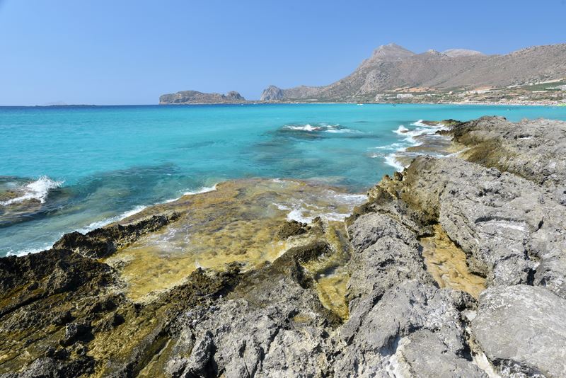 Une petite crique à côté de la plage de Falassarna (Crète)