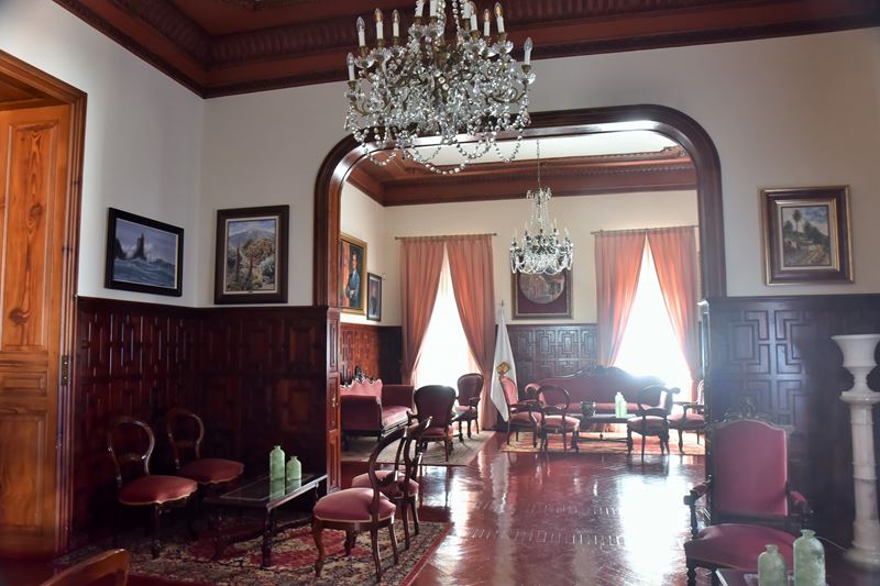 Une salle d'époque du Liceo de Taoro, dans la ville coloniale de La Orotava