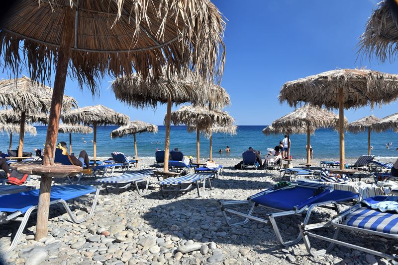 La plage de galets de Chalikia à Paleochora (Crète)