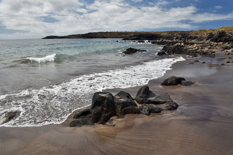 La Playa los Enojados et son sable volcanique noir