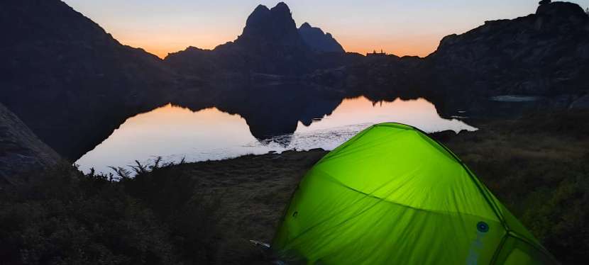 Rando facile et bivouac de rêve : le lac de Coume Escure par le refuge de la&nbsp;Glère